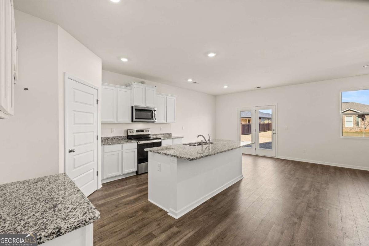 209 Cattle Drive Perry - 8