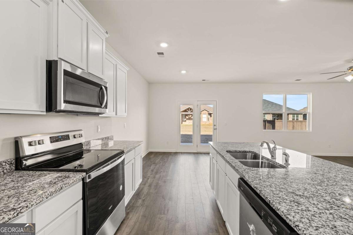 209 Cattle Drive Perry - 9