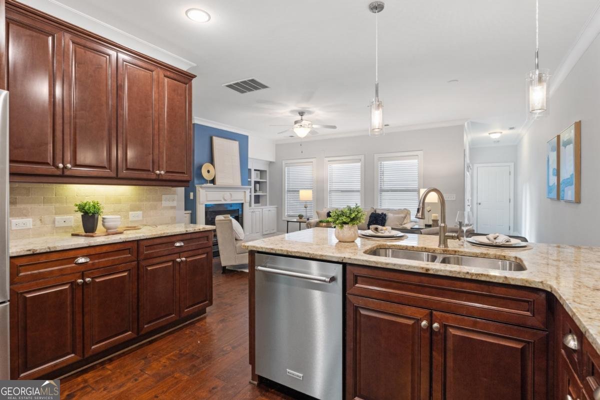 7535 Jamestown Drive Alpharetta - 7