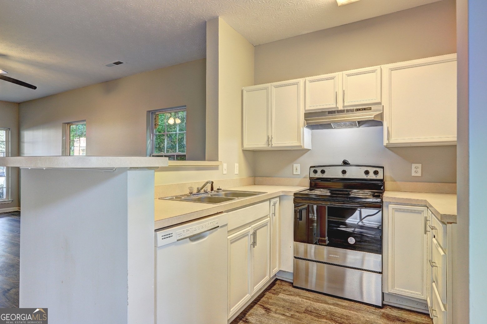 6105 Camden Forrest Court Riverdale - 8