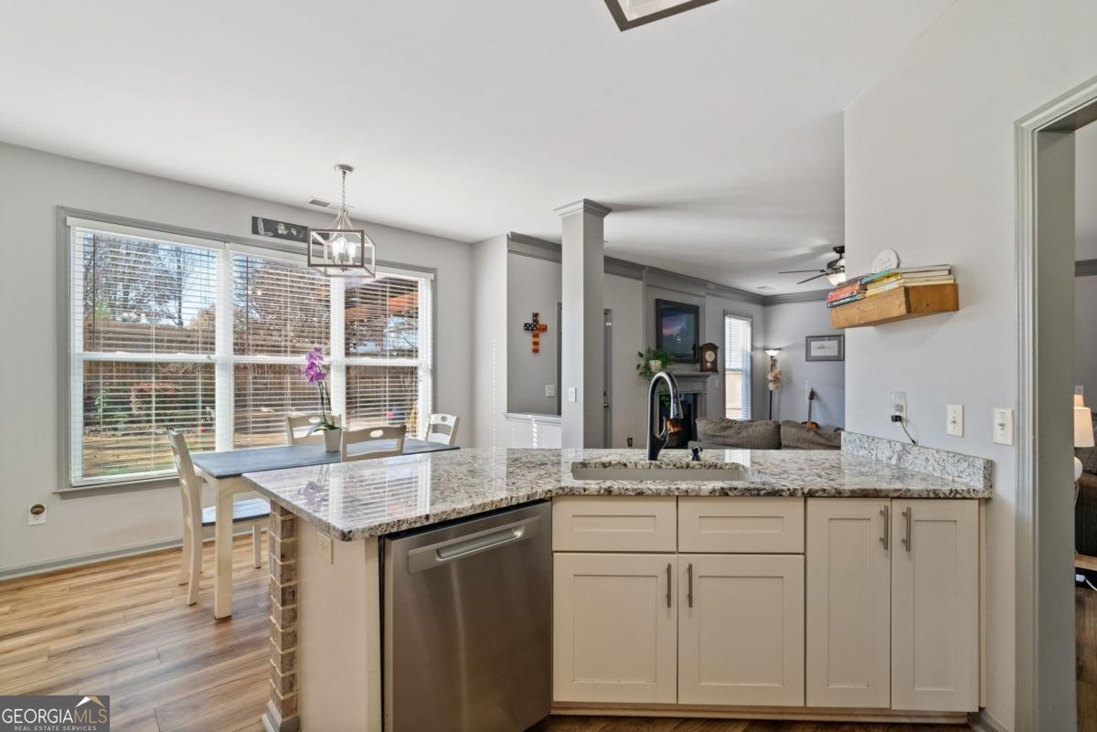 232 Springs Crossing Canton - 23