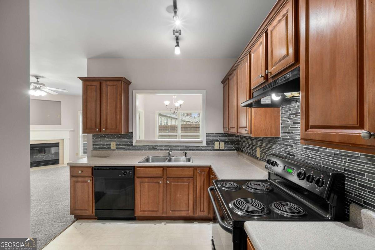 315 Oakland Hills Way Lawrenceville - 17