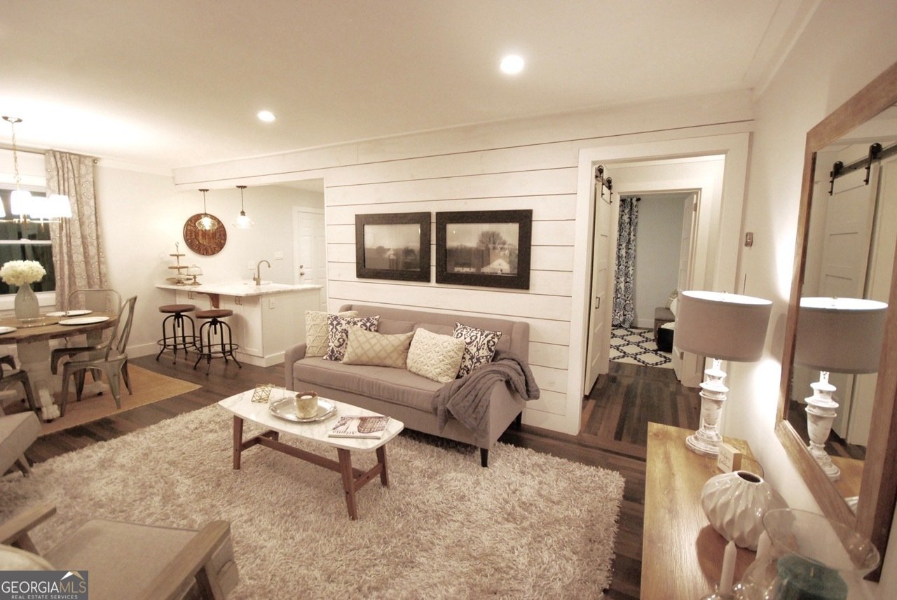 911 LAKE Court Smyrna - 1