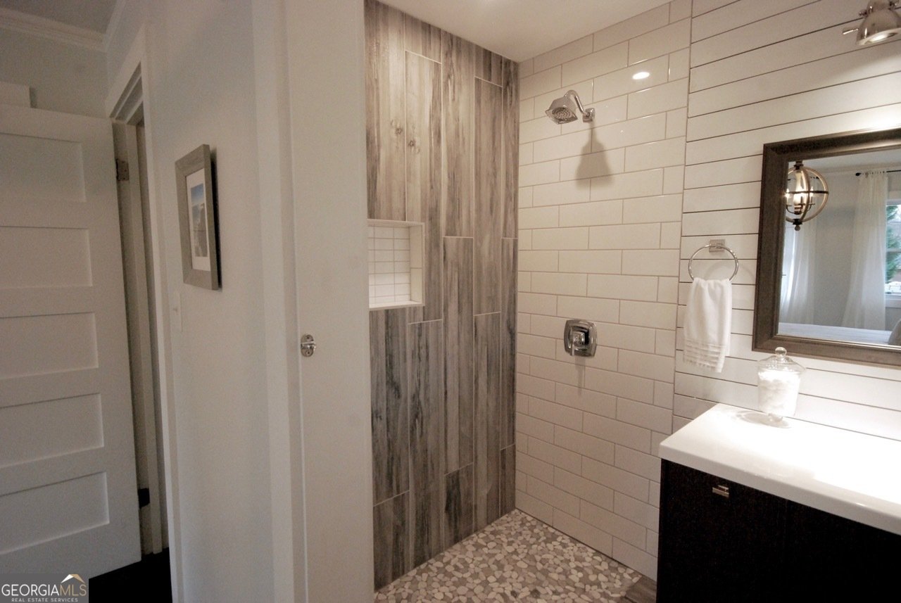 911 LAKE Court Smyrna - 3