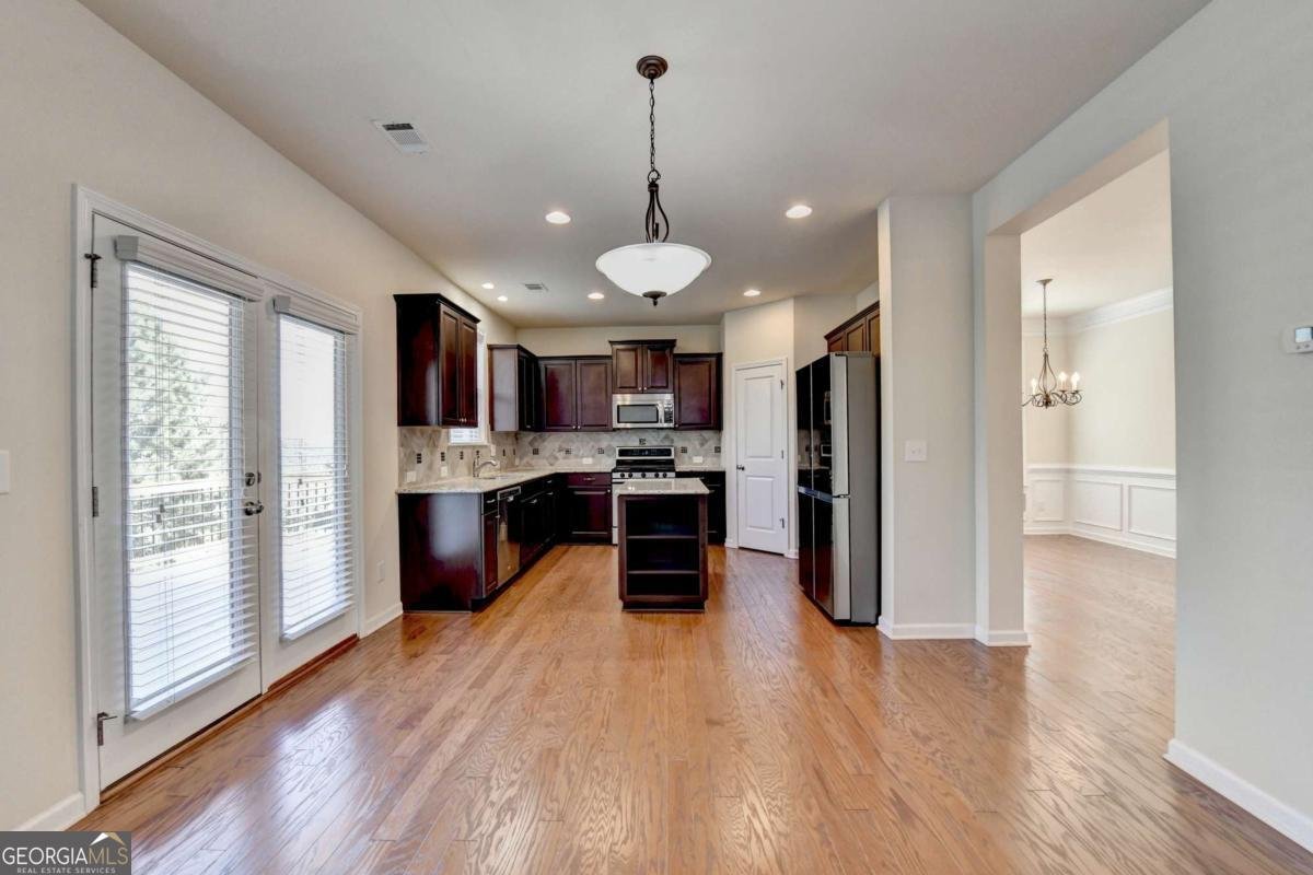 3945 MEDLEY Way Cumming - 15