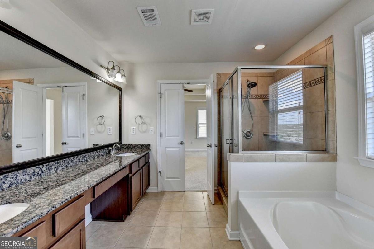 3945 MEDLEY Way Cumming - 27