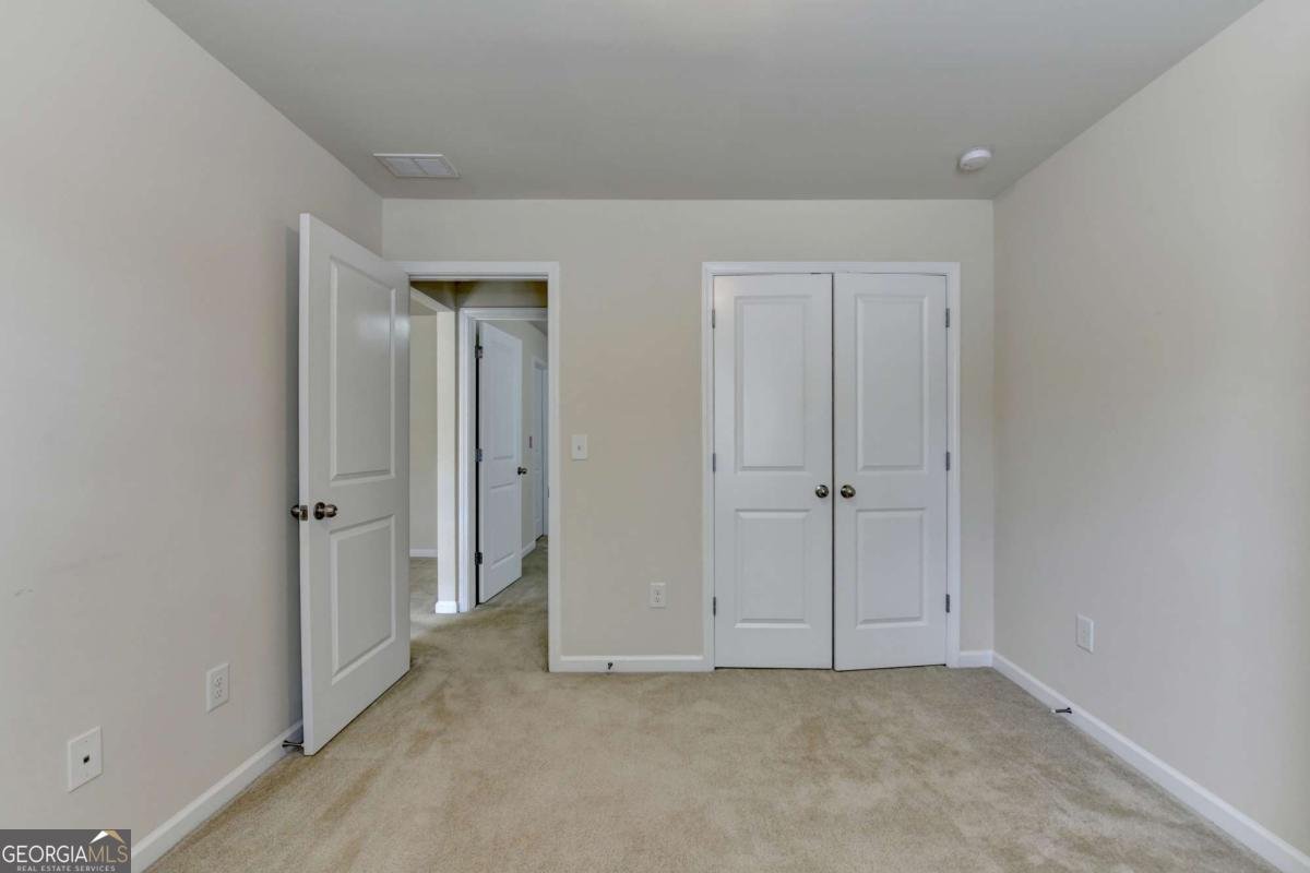 3945 MEDLEY Way Cumming - 36