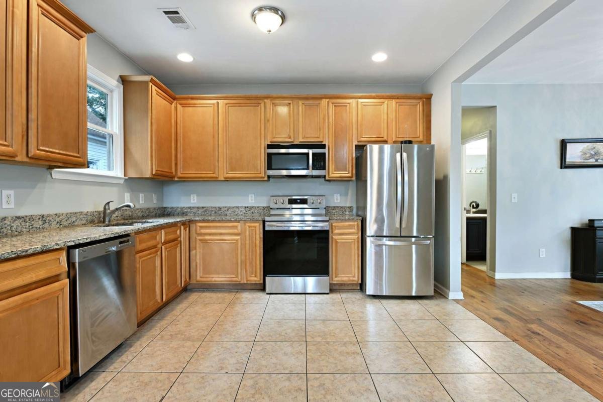 898 Allene Avenue Atlanta - 9