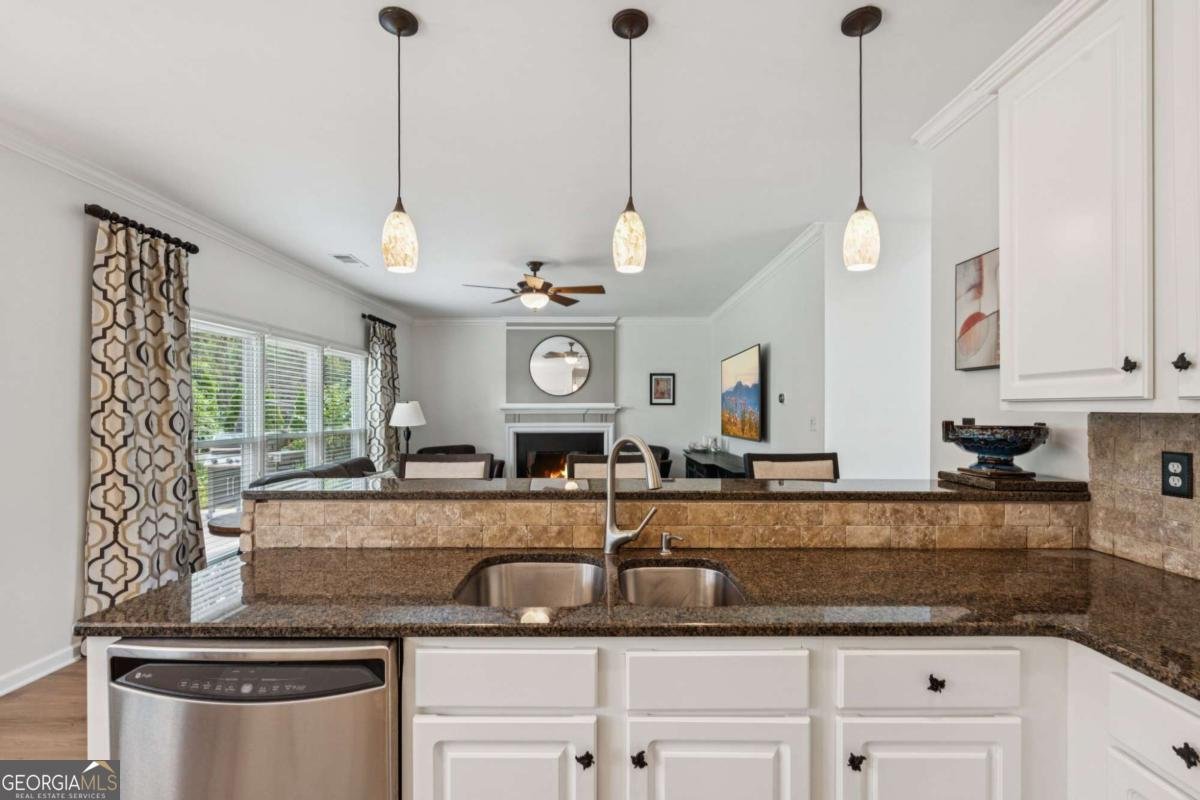 150 COBBLE STONE WAY Alpharetta - 18