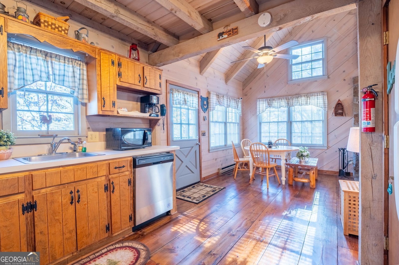 220 McConnell Court Helen - 23