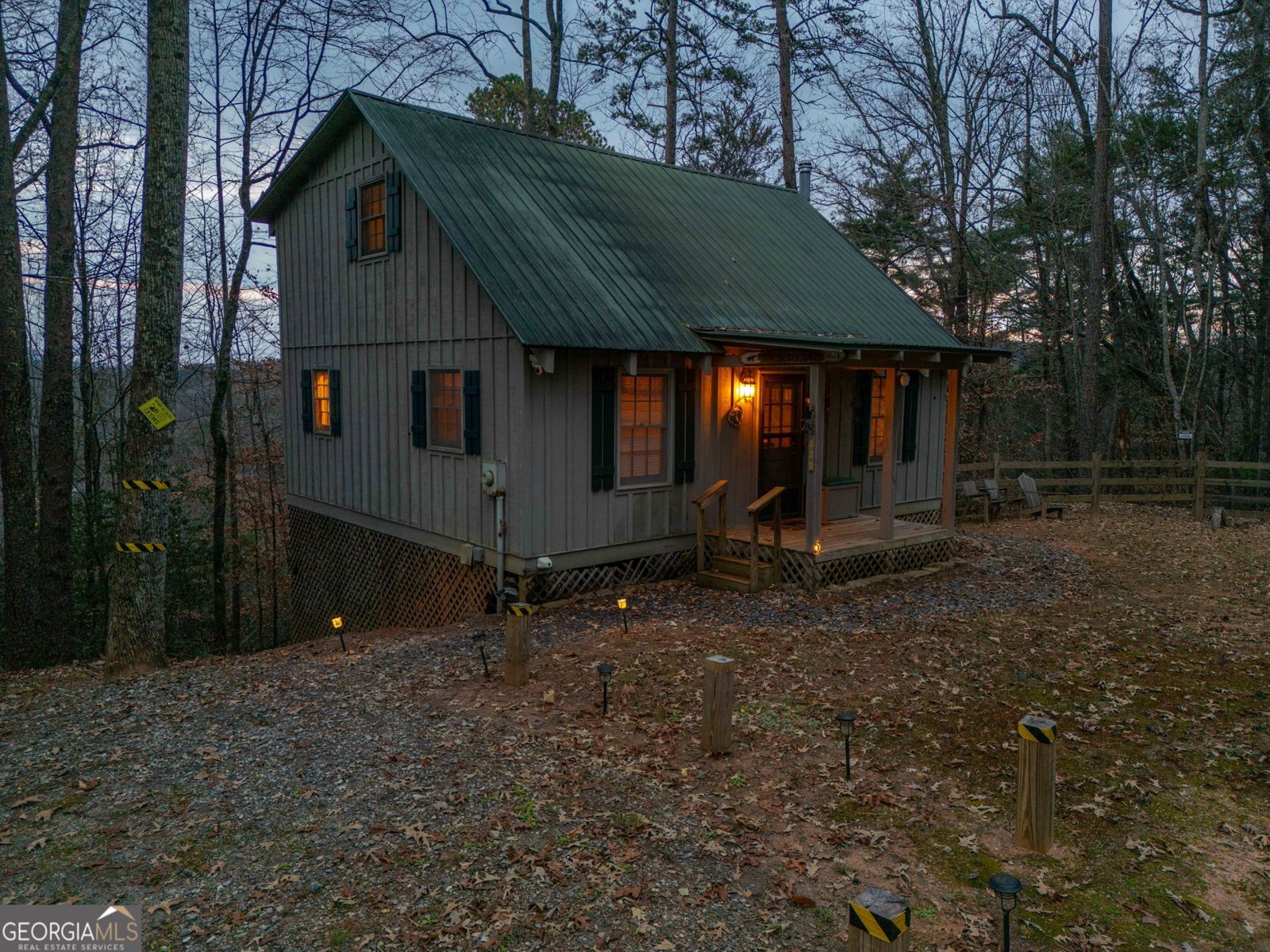 220 McConnell Court Helen - 33