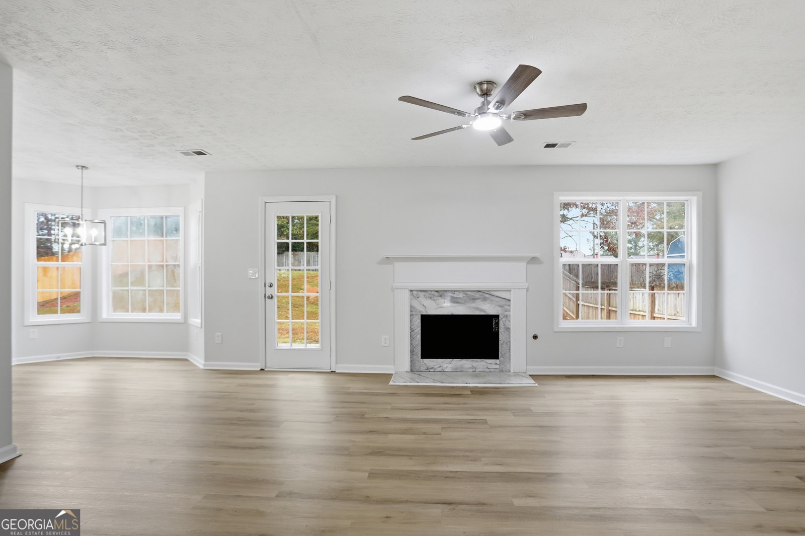 5556 Claridge Circle Stonecrest - 5