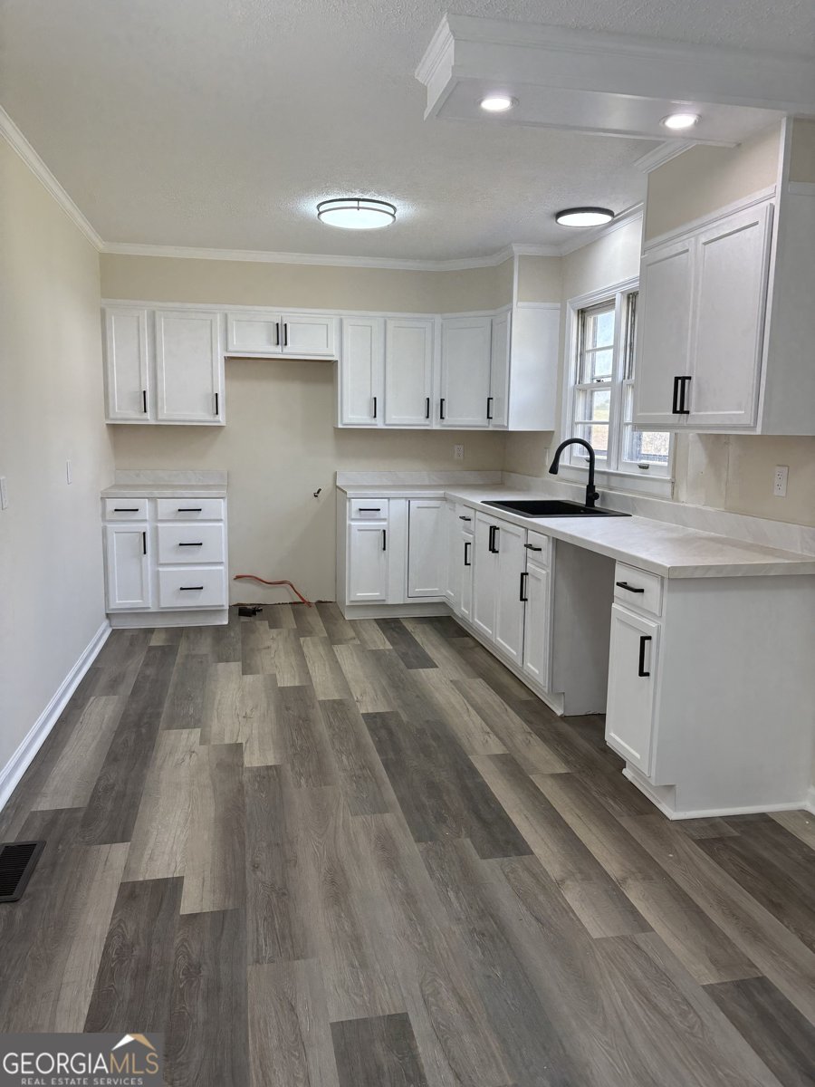 1137 Eastman Highway Hawkinsville - 27