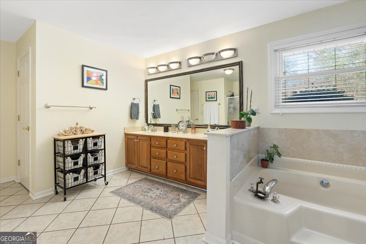 314 Briarmoor Drive Warner Robins - 28