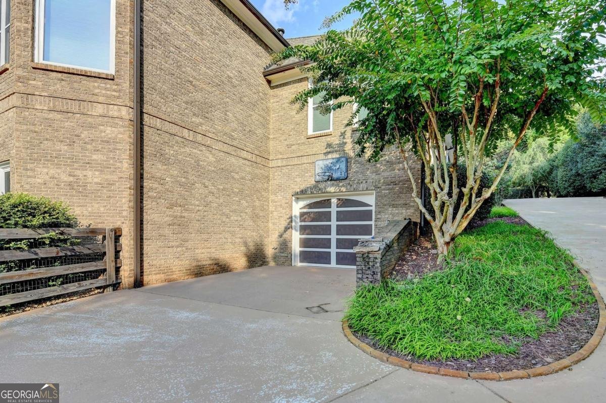 2850 Roanoke Road Cumming - 33