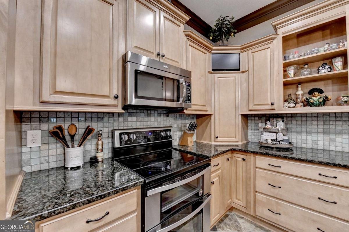 2850 Roanoke Road Cumming - 86