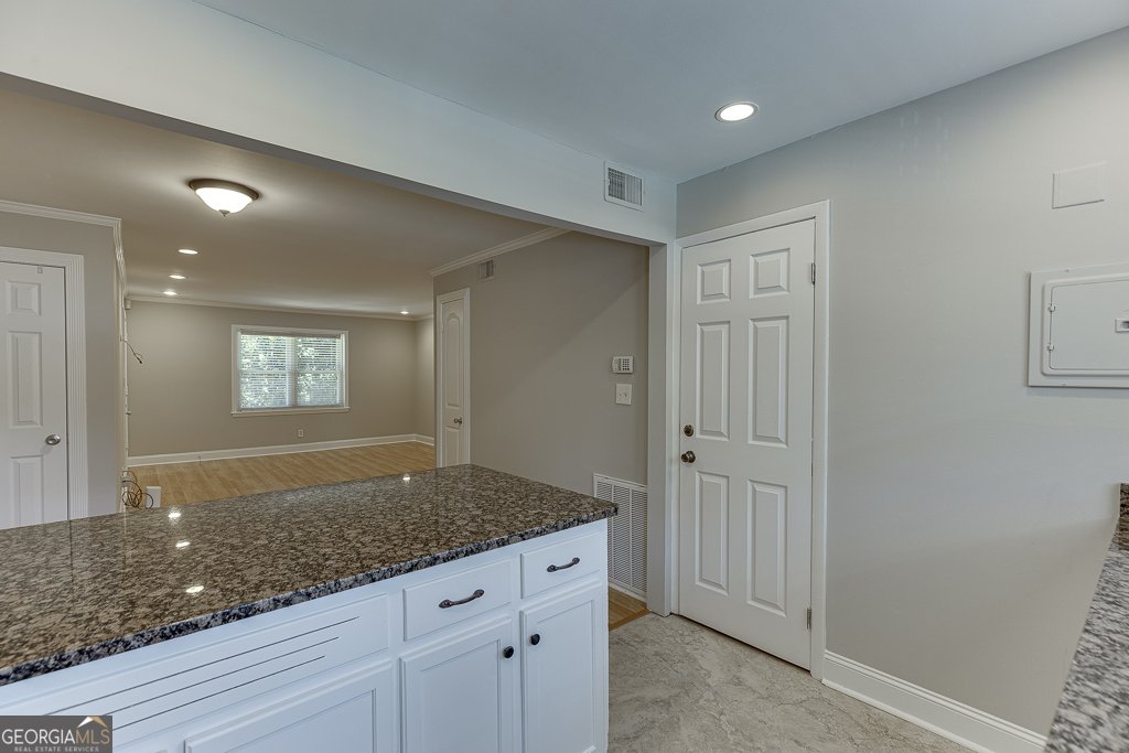 4282 Roswell Road Atlanta - 20