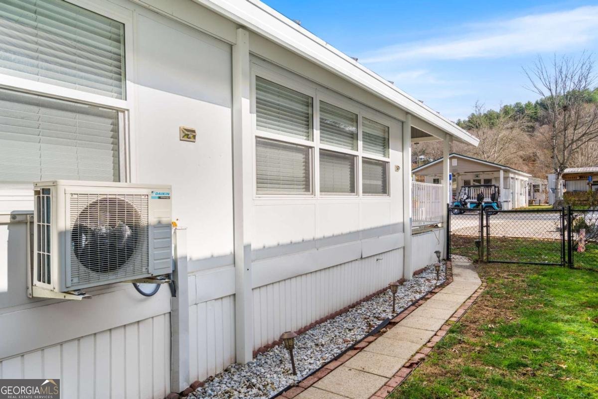 4117 Riverbank Run Hiawassee - 30