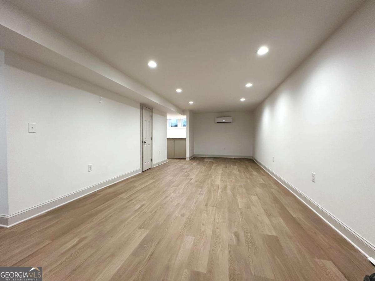 947 Chase Street Athens - 29