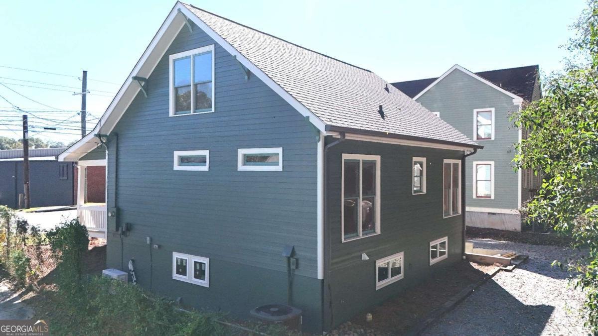 947 Chase Street Athens - 5