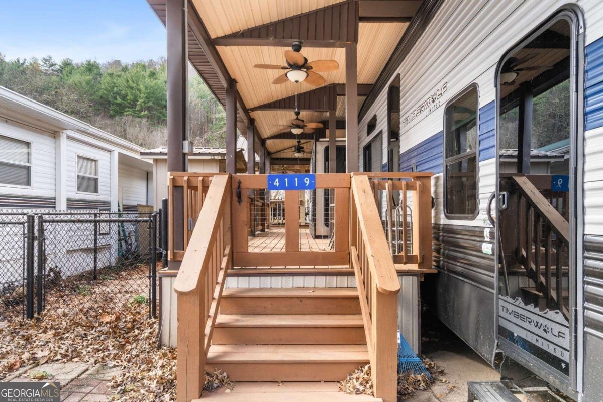 4119 Riverbank Run Hiawassee - 16