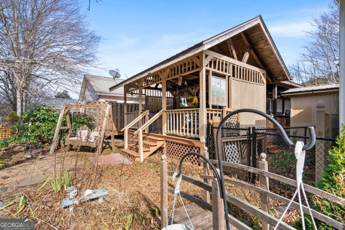 4119 Riverbank Run Hiawassee - 23