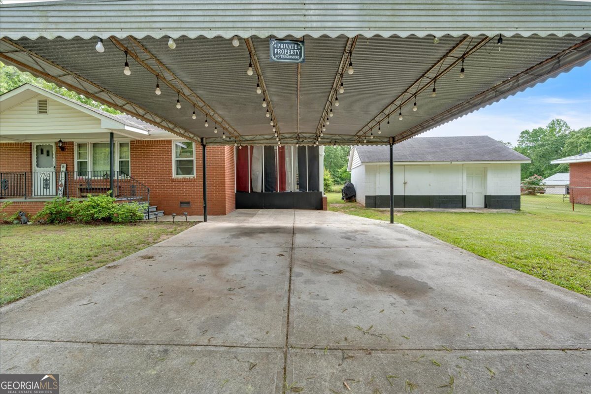 7783 Cantrell Road Douglasville - 6