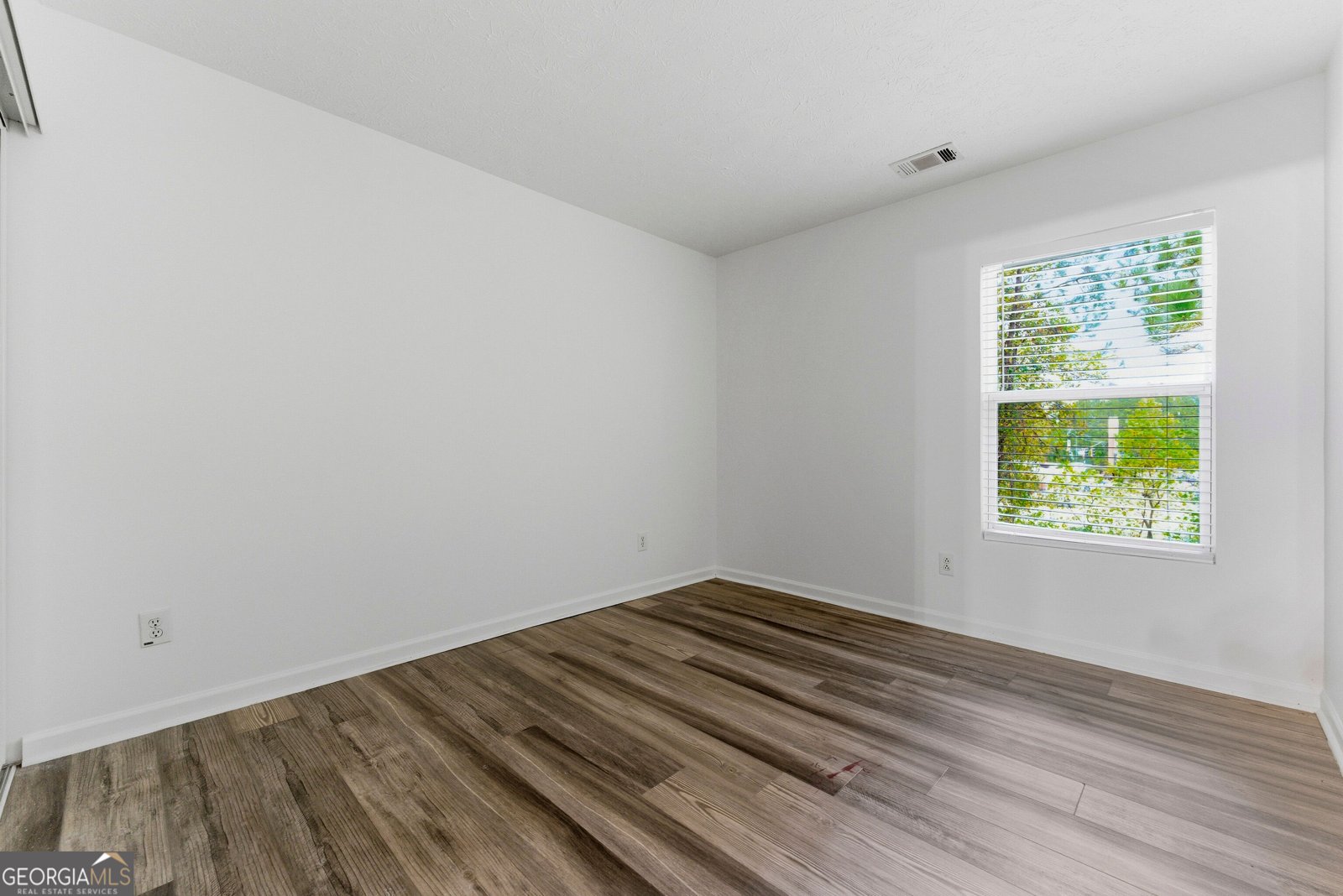 301 Silver Spring Street Dallas - 12