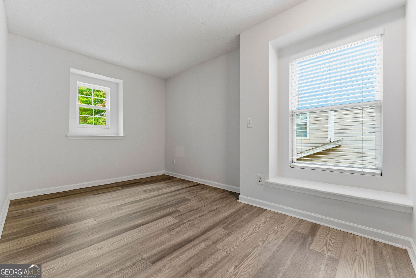 301 Silver Spring Street Dallas - 8