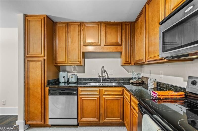 1468 BRIARWOOD Road Brookhaven - 14