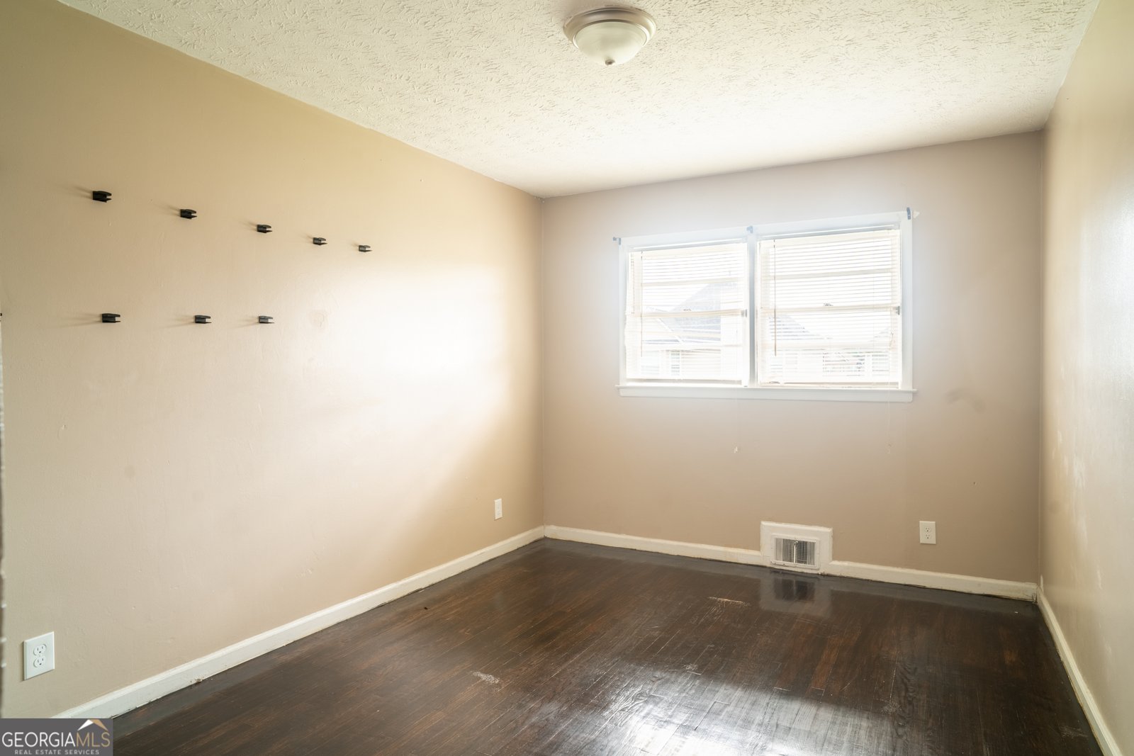 8448 Taylor Road Riverdale - 16