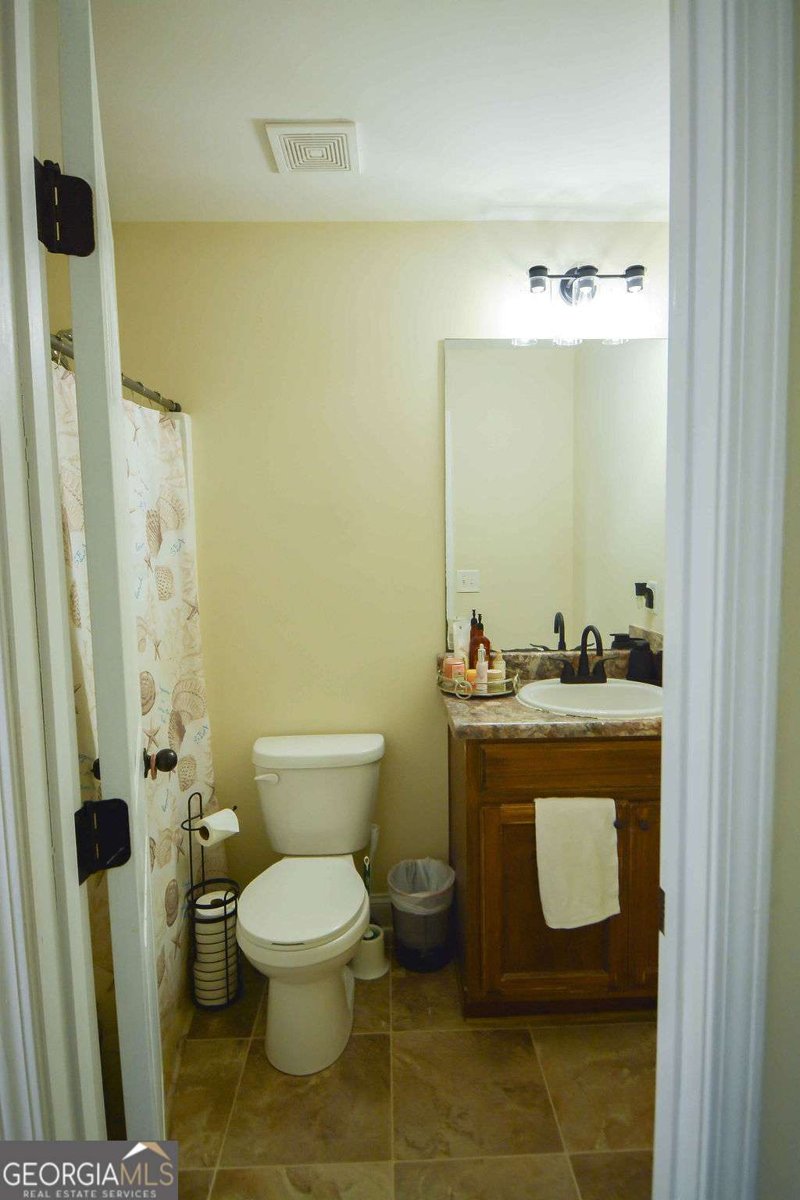 5614 Hawthorn Drive Gillsville - 39