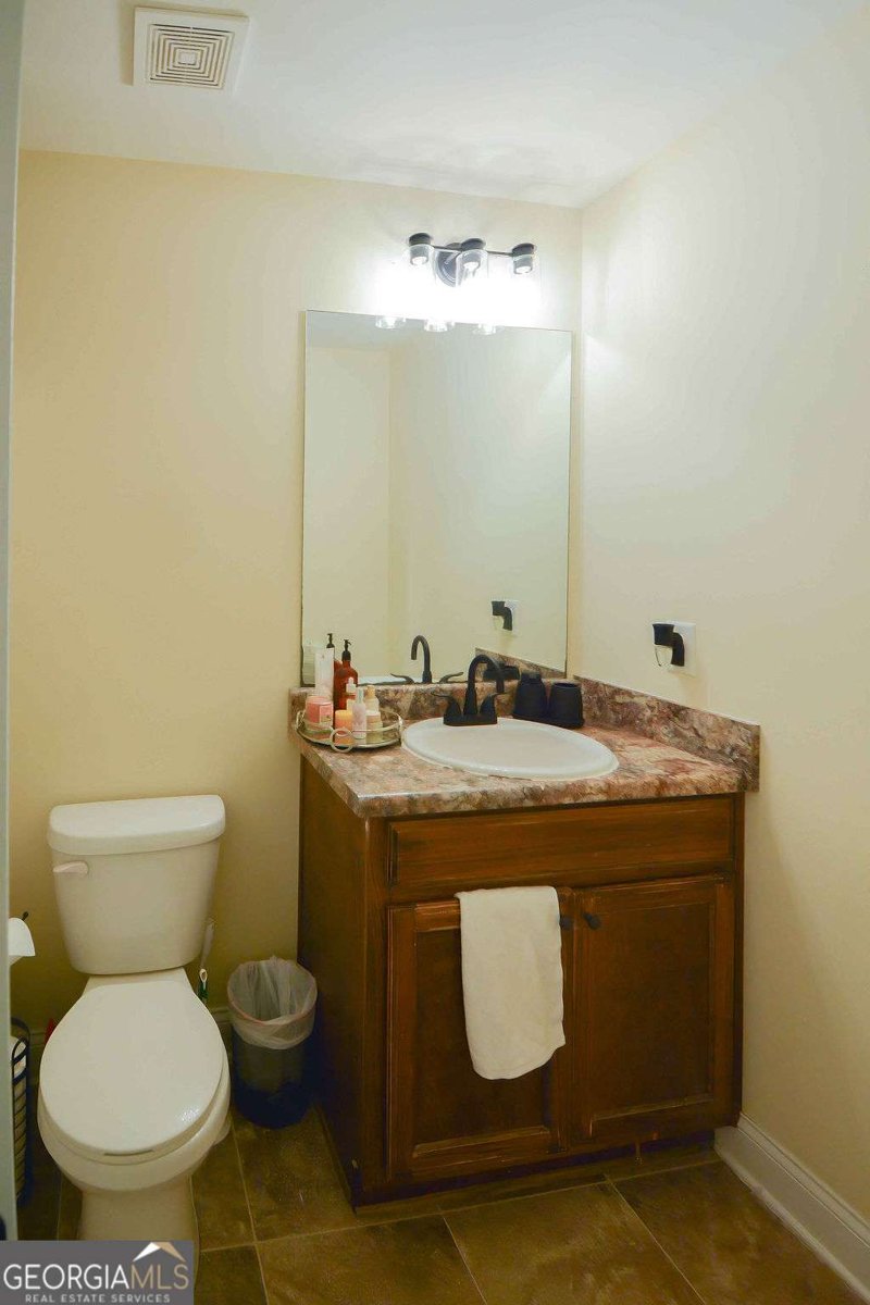 5614 Hawthorn Drive Gillsville - 41