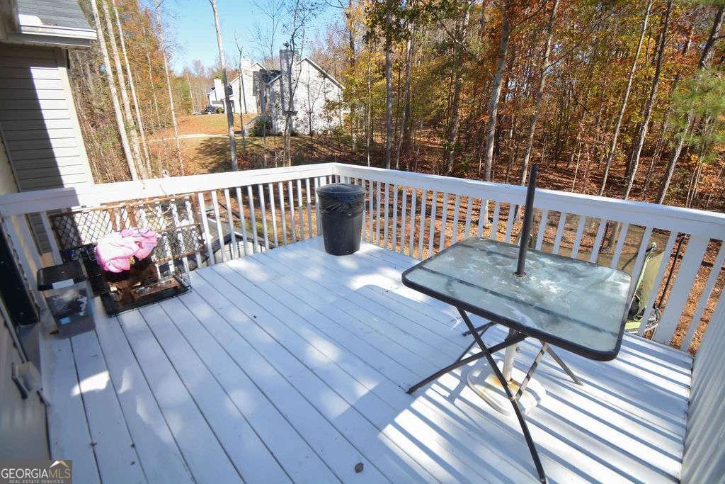 5614 Hawthorn Drive Gillsville - 43