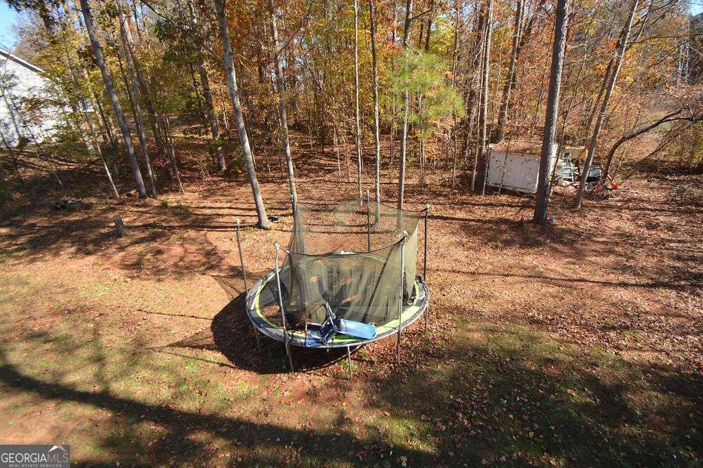 5614 Hawthorn Drive Gillsville - 45