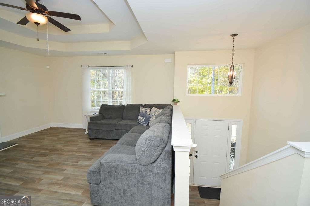 5614 Hawthorn Drive Gillsville - 5