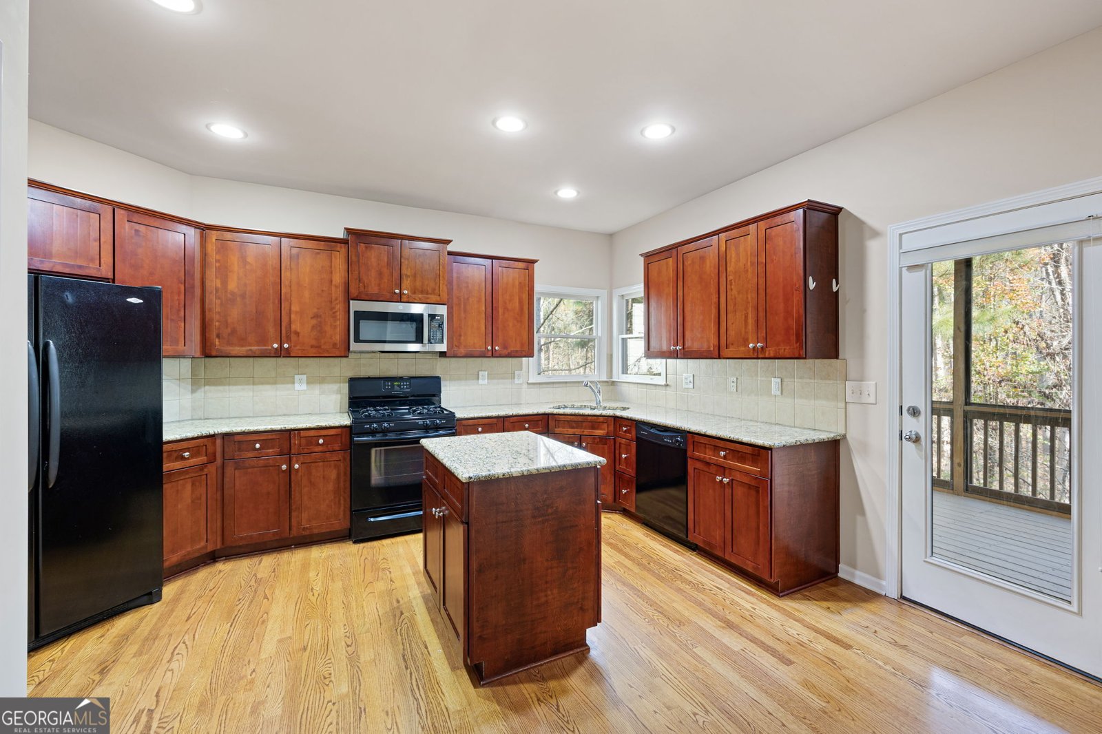 334 Maple View Court Dallas - 10