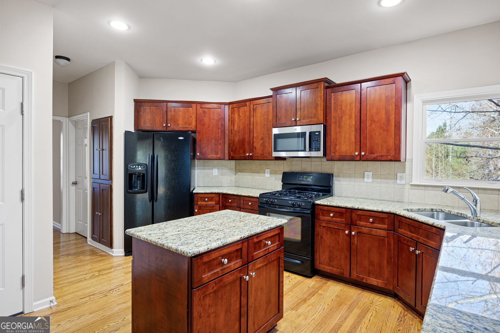 334 Maple View Court Dallas - 12