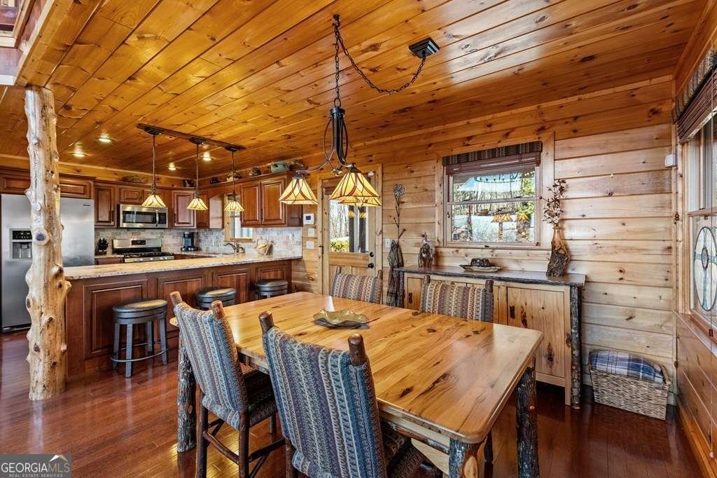 218 Chickadee Drive Blue Ridge - 23