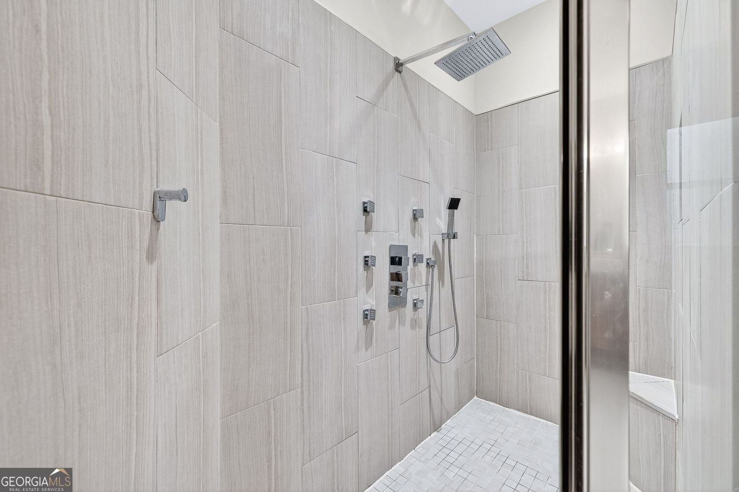 4812 Lake Forrest Drive Sandy Springs - 27