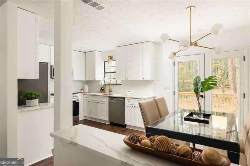 4058 CHEDWORTH Stone Mountain - 18