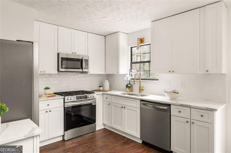 4058 CHEDWORTH Stone Mountain - 19