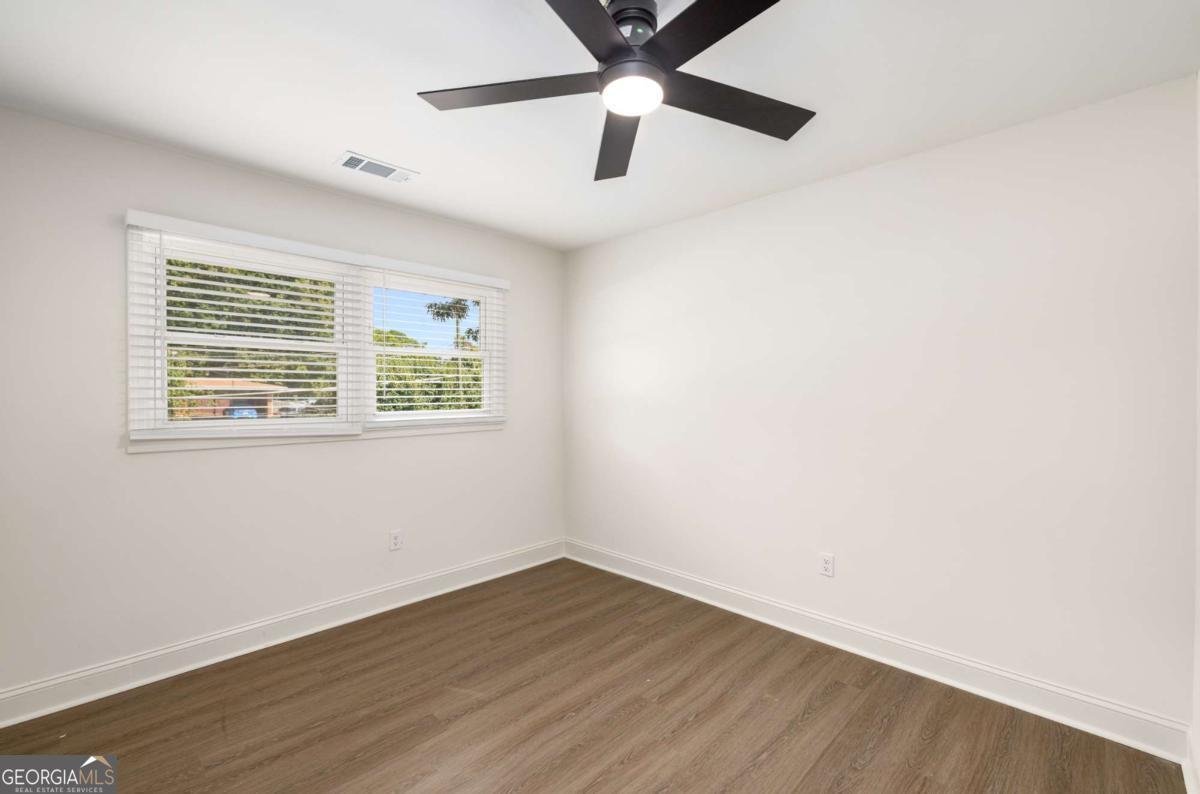 1483 Town Country Drive Atlanta - 17