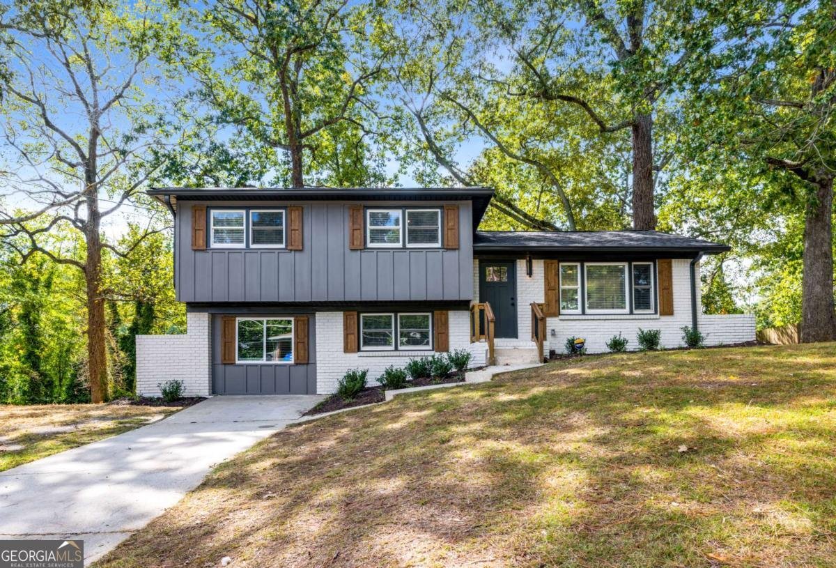 1483 Town Country Drive Atlanta - 2