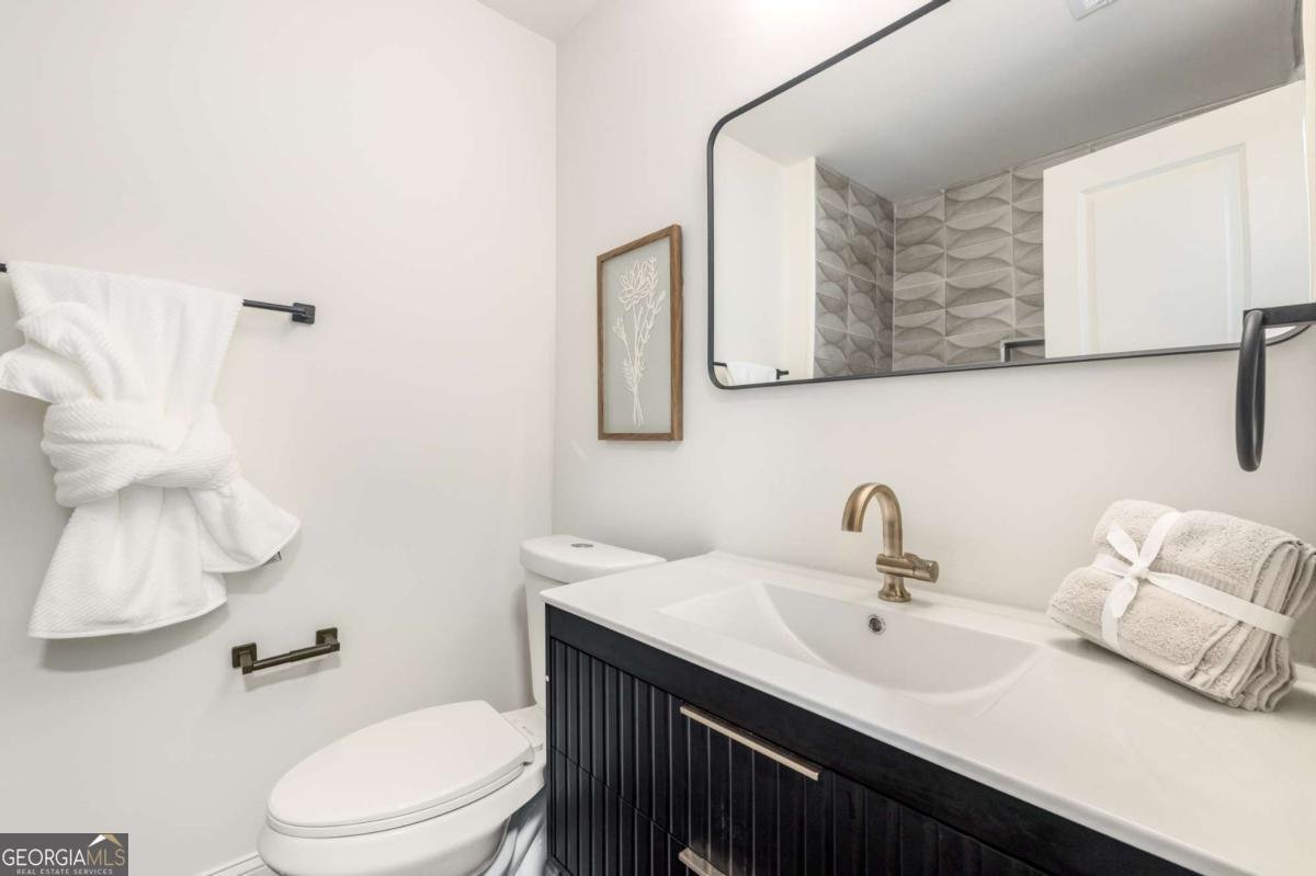 1483 Town Country Drive Atlanta - 24