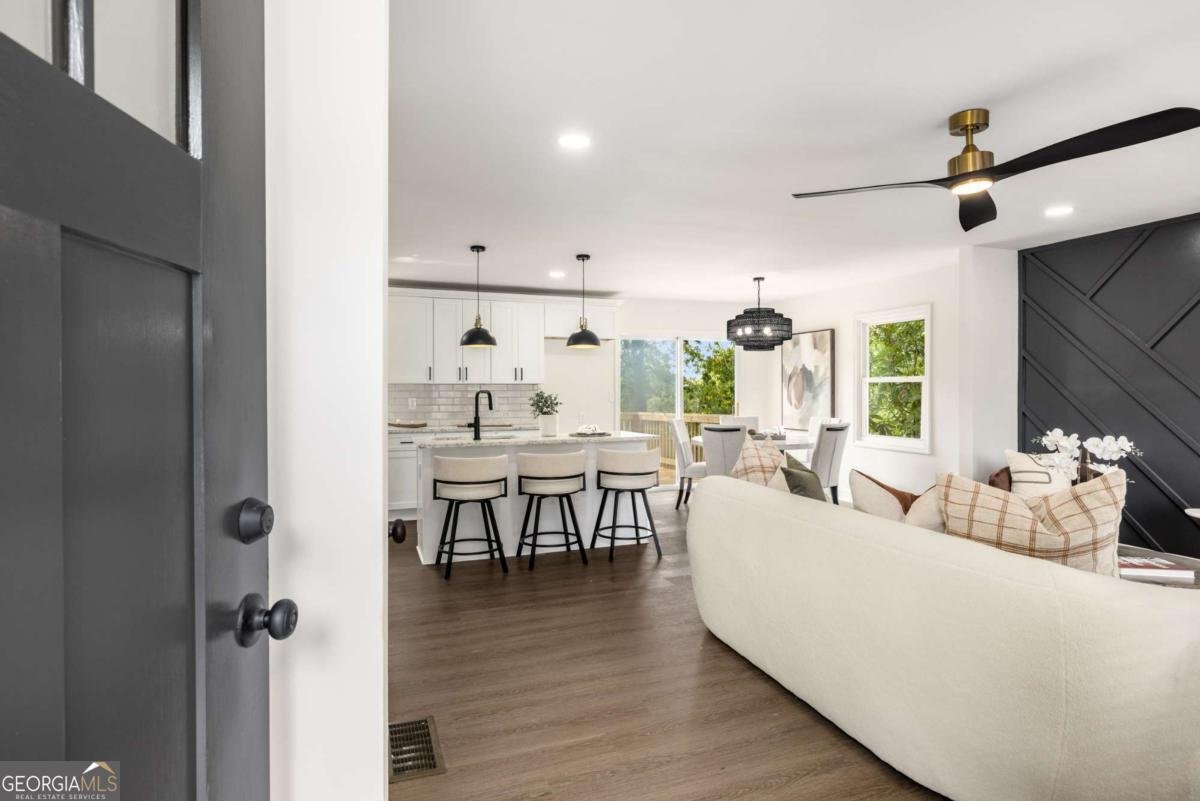 1483 Town Country Drive Atlanta - 3