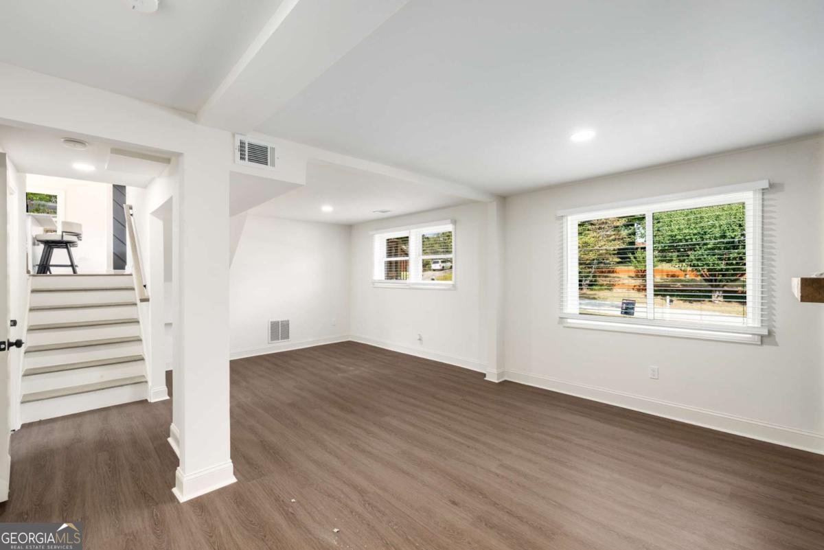 1483 Town Country Drive Atlanta - 31