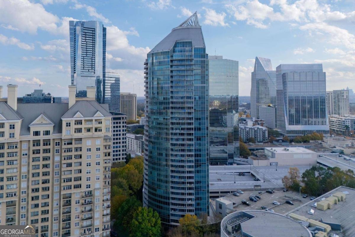 3338 Peachtree Road Atlanta - 1