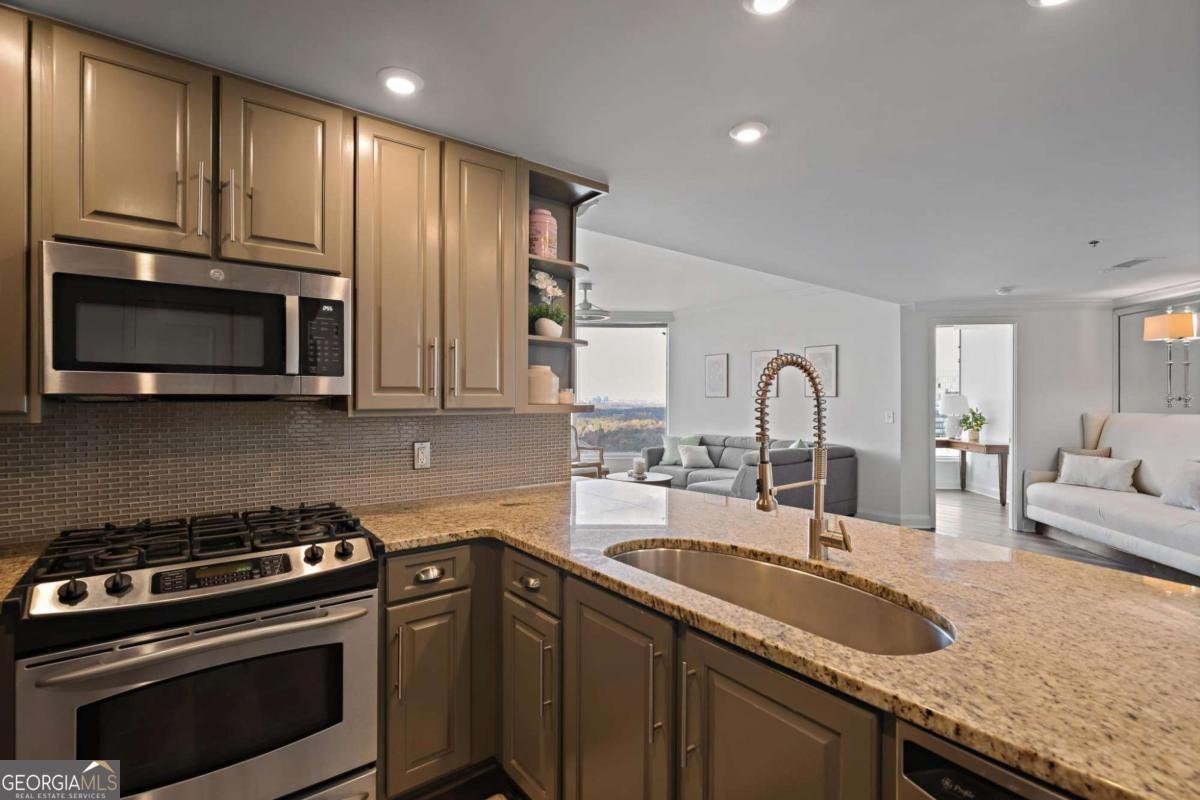 3338 Peachtree Road Atlanta - 11