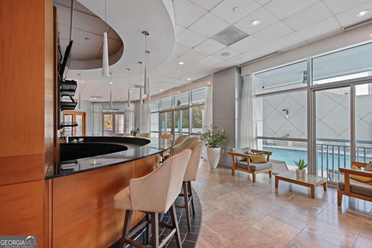 3338 Peachtree Road Atlanta - 38